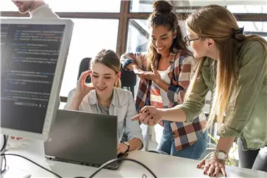 Zu Blogartikel 'Investition in Lehrlinge zahlt sich aus – fachlich, persönlich, digital | WIFI Blog' wechseln