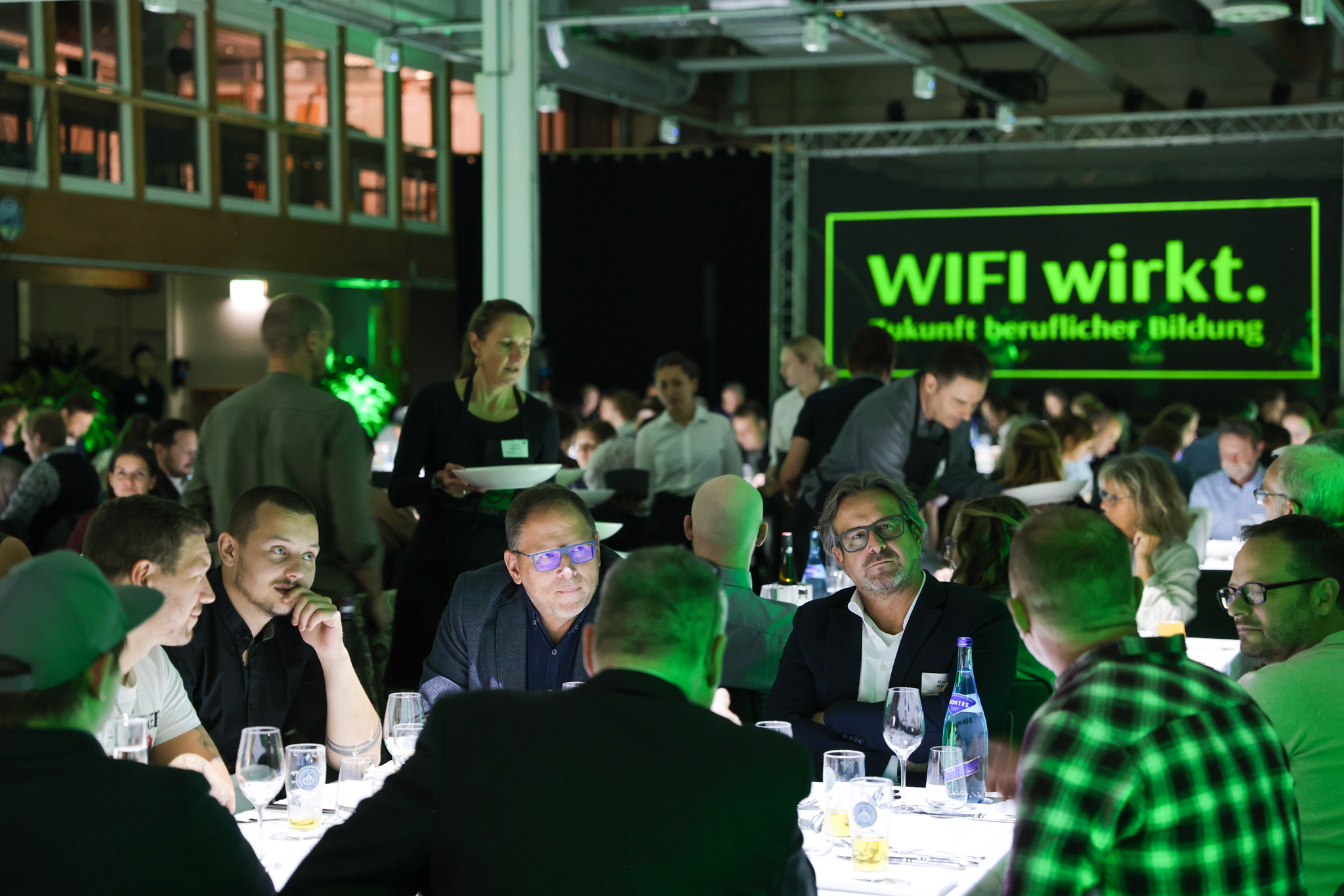 Grafik für -125 Jahre WIFI Tirol: Die Zukunft des Lernens gestalten