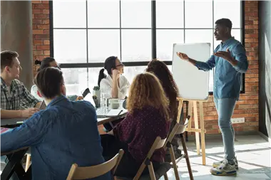 Zu Blogartikel 'Führung neu gedacht – mit der Executive Leadership-Workshopreihe | WIFI Blog' wechseln