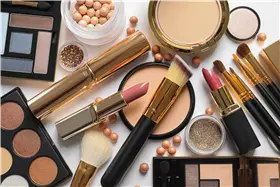 Strahlend schön im Alltag -Make-up  leicht gemacht 