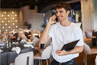 Zu Blogartikel 'Junior Eventmanager: Der Einstieg in die professionelle Veranstaltungsplanung | WIFI Blog' wechseln