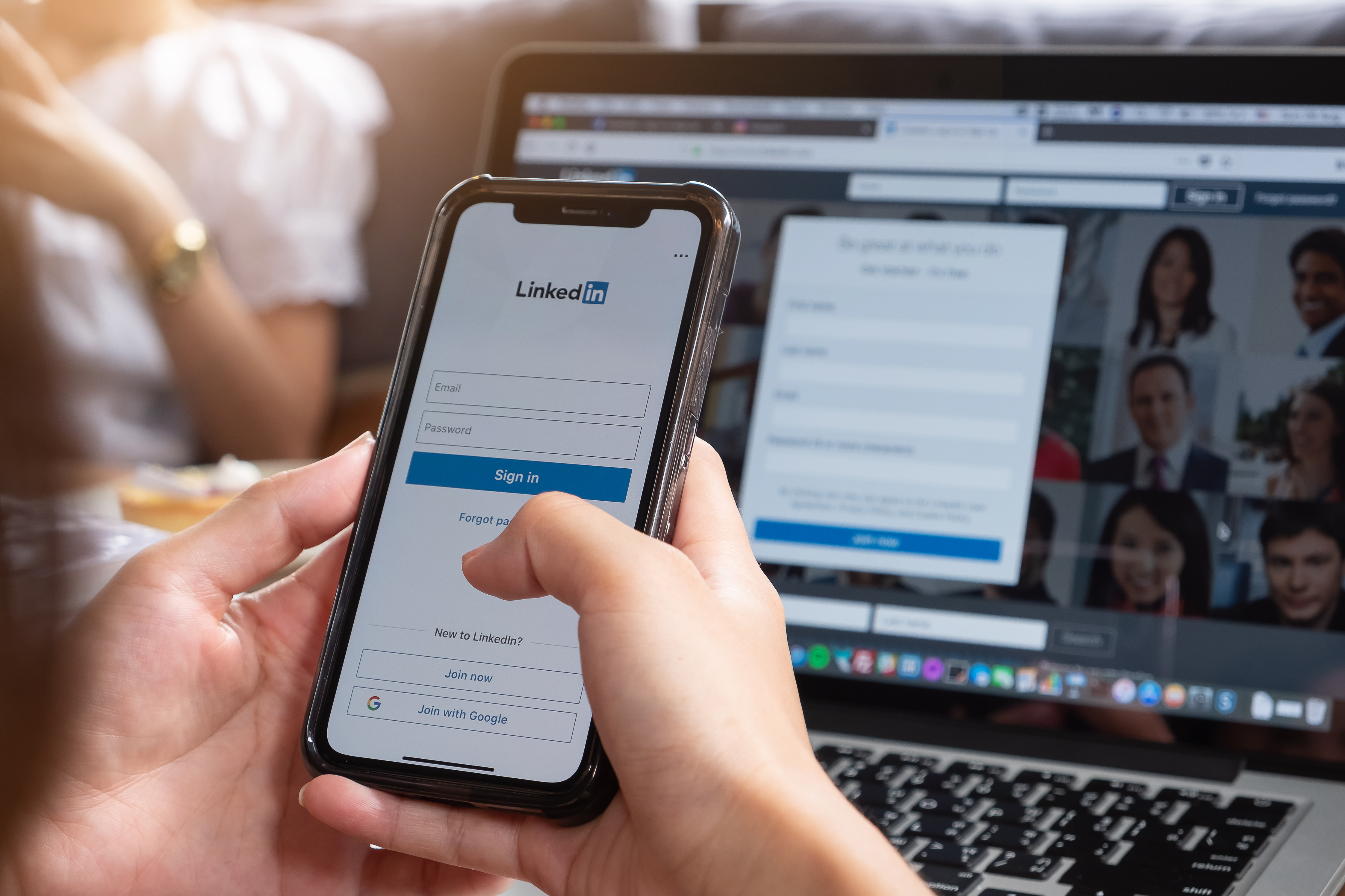 Grafik für -Linkedin als Business-Bühne nutzen | WIFI Blog