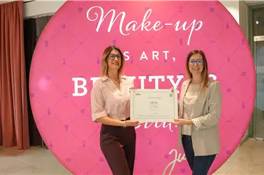 Zu Blogartikel 'CURA COSMETICS GROUP setzt auf kontinuierliche Qualifizierung | WIFI Blog' wechseln